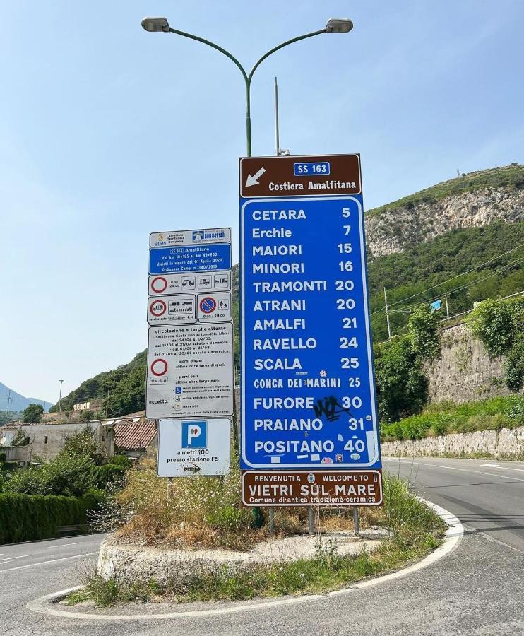 Casa Vacanze Smeralda Amalfi Coast Vietri Buitenkant foto
