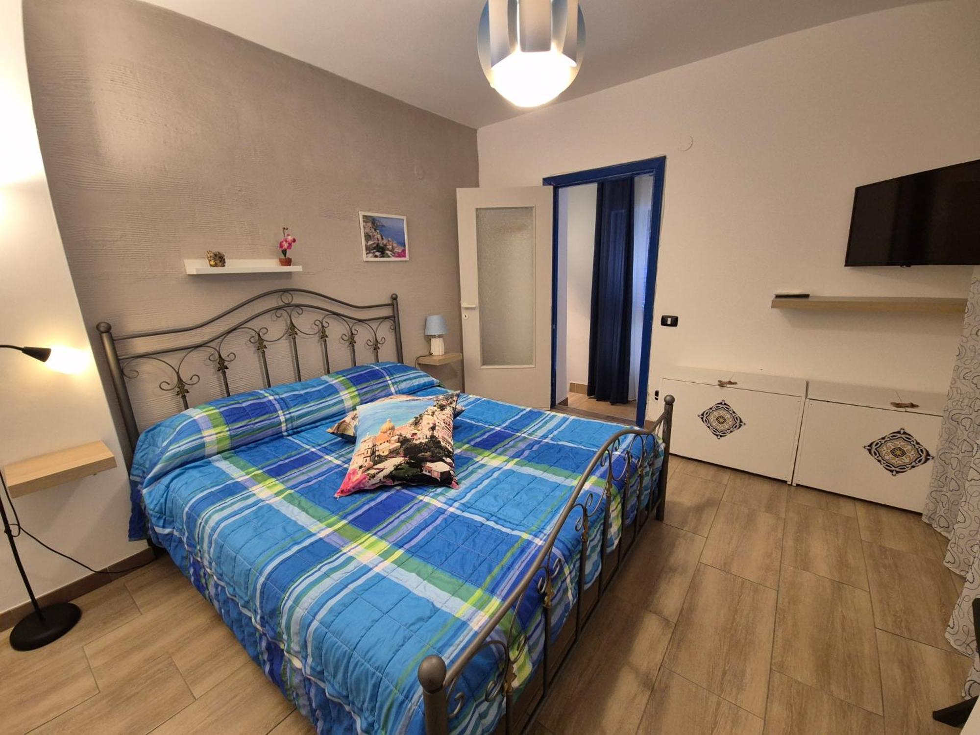 Casa Vacanze Smeralda Amalfi Coast Vietri Buitenkant foto
